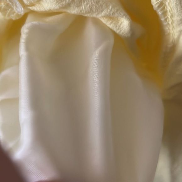 City Sleek Sz L Lots of details in ruched Spring dress nwt! - Picture 8 of 8